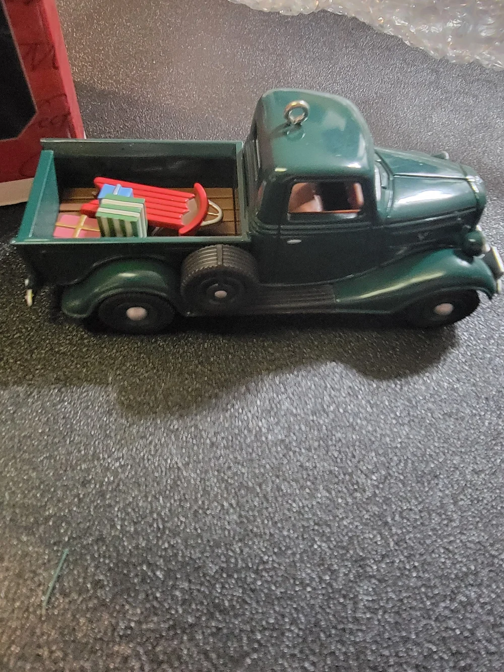 Hallmark Keepsake 1937 Ford V-8 Collector Series